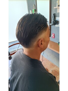バーバーグリッチ(BARBER GLITCH) スリックバック