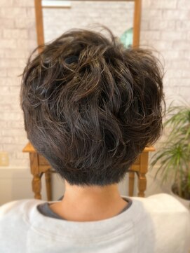アトリエエヌ(atelier N’) ベリーショート パーマスタイル