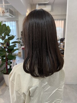 ニィ(2iee.) カットカラー