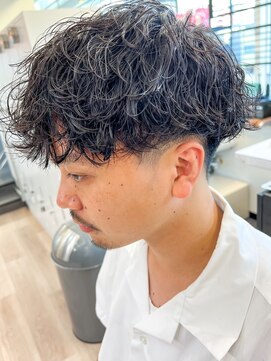 ウェイビーエフティフィフス 横浜西口(WAVEY ft.fifth) 波巻きパーマ波巻きスパイラルパーマ無造作パーマ波打ちパーマ