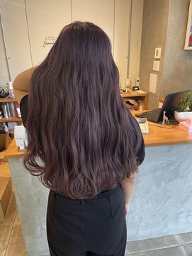 ルアーナ(LUANA) 大人可愛くオシャレにキマル♪