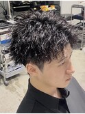 ツイストスパイラルパーマセンターパートツーブロックコンマ韓国