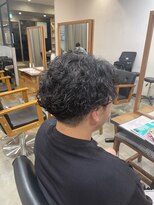 エッジ ヘア メイク(edge hair +make) 波巻きスパイラル/刈り上げ/強めパーマ