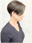 センターパート刈り上げ女子前下がりショートかっこいいショート