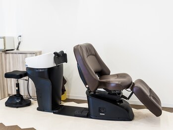 リッカ(RIKKA)の写真/髪の乾燥などのお悩みに。髪の内部から補修し、指通りなめらかなうるツヤヘアが叶う♪