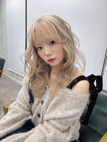 リミットバイアフィナー 大宮店(limit by Afinar)&nbsp;レイヤーカット／ブリーチ／ブロンド/ハイトーン