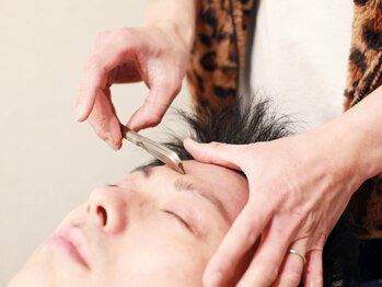 髪屋オトコガミ(OTOKOGAMI)の写真/身だしなみまでトータルで【髪屋OTOKOGAMI】で整えませんか？細部までプロの技術で清潔感＆爽やかさUP♪