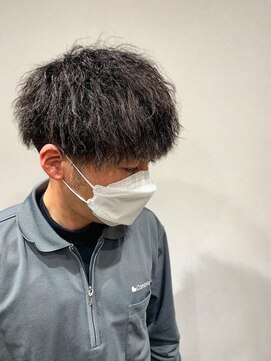 イリ(yLi) ハードツイストスパイラルパーマ