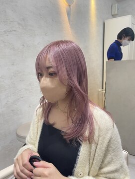 イル(iLu.) ピンクベージュ＋レイヤーカット