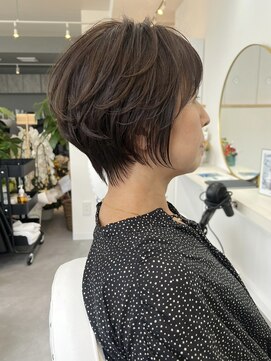 アルトル 池袋(altru) 大人かわいい丸みくびれのあるショートボブ