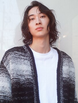 レジュアル(RESSUAL) ダークアッシュニュアンスパーマ韓国マッシュスペインカール