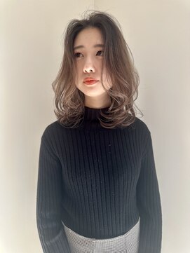 リノア 鵠沼海岸(LINOA) デザインカラー/レイヤーカット/ウェットヘア/オリーブベージュ