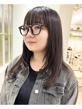 モリオフロムロンドン 松戸店(Morio from London) 【松戸店 アイダ】顔まわりレイヤー前髪あり黒髪レイヤー