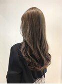 アッシュグレージュ