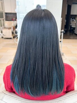 ミーティア バイ クアトロ(Meteor By QUATRO) インナーカラー 寒色 ブルベカラー