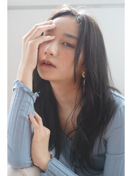 ルフュージュ バイ プロデュース 相模大野店(Refuge by Produce) 暗髪/レイヤーカット/長めバング