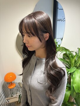 ユニコ(unico) オリーブグレージュ/顔まわりカット