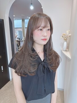ユウォン 四日市(YUWON) レイヤーカット×グレージュヘア