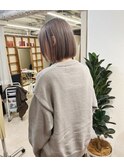 ラベンダーグレージュ×前下がりボブ×ショートボブ