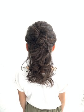 ヘアメイク オブジェ(hair make objet) 発表会ハーフアップ