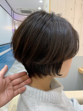 シー バイ ロンド 新宿(Sea by Lond) 【佐藤健太郎】大人かわいいミルクティーベージュ小顔ショート