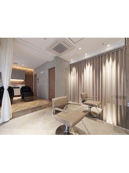 【元住吉】《HOT PEPPER Beauty AWARD 2023 BEST SALON 注目サロン選出》4席のみのプライベートサロン♪