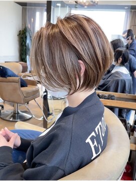 バンプ ギンザ(BUMP GINZA) 《30代40代》白髪ぼかしハイライト×前下がりボブ【イケダ】