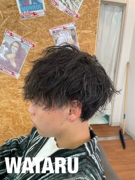 バトン(BATON) ツイストスパイラル【鎌ケ谷　パーマ　ハイライト】