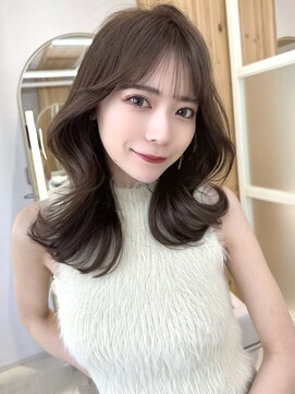 アフロートリノ(AFLOAT Leino) 大人可愛い韓国ヘア レイヤーカット くびれヘア シースルー