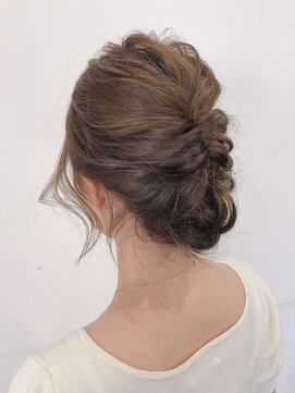 ナチュラ(natura) お呼ばれアップスタイル