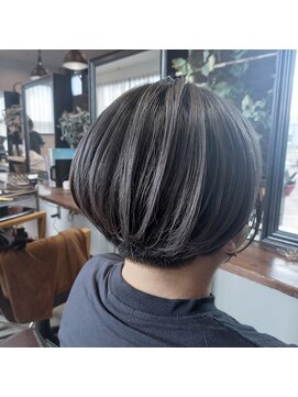 エムスリー ソリス(EMU THREE SOLIS) 借り上げ女子ハイライト