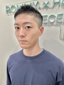 ロミーオム 本厚木(ROMMY. Homme) 刈り上げオシャレボウズ束感ソフトモヒカン短髪メンズヘア