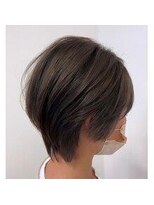 ラプチャー(RAPTURE) 似合わせカット明るい白髪染め