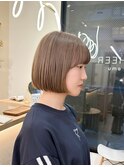 ミルクティーベージュ