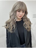 ホワイトグレージュ/グレージュ/ケアブリーチ/ダブルカラー/梅田