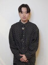 《SOUTA》自身が縮毛矯正で人生が変わったからこそ「お客様に”縮毛矯正”で感動を届けたい」