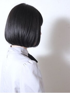 ヴィスト バイ レボ(VIST by REVO) 骨格補正小顔カット　68　【VIST ホシノショウタ】