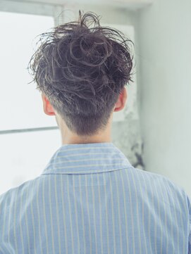 ペグ バイ アディクヘア 町田駅前店(Peg by adic.hair) メンズカジュアルおしゃれパーマスタイル