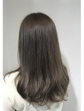 アズール 草加(azule) 透明感グレージュカラー