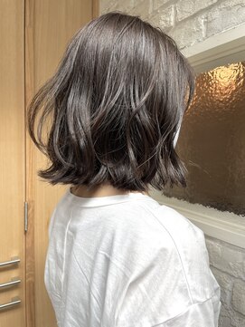 ニア 清澄白河(nir) 〈清澄白河 半個室〉動くボブ/オリーブベージュ