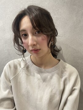 リアイス(Re:ICE) ミディアムナチュラルレイヤーゆるふわ大人流し前髪パーマ