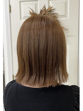 サロンドノア(Salon de NoA) きりっぱなしボブ×オリーブベージュ