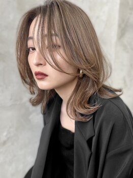 アポロ ヨコハマ(apollo yokohama)の写真/人気の韓国レイヤーで長さを変えずにイメチェン♪計算された顔周りのカットで、貴方の魅力を最大限にUP◎