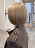 ブリーチハイトーンカラーミルクティーベージュ＊顎ラインボブ