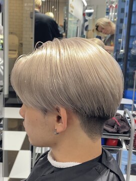 オーシャントーキョー(OCEAN TOKYO) 刈り上げセンターパート