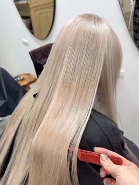 ドットハリス(.Hallis) ミルクティーベージュ/ホワイトカラー/ハイトーン/髪質改善