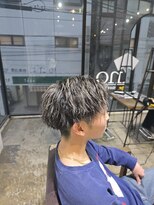 アノ(Ano.)&nbsp;ツイストスパイラルパーマホワイトメッシュハイライト