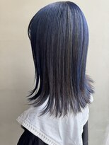 ヘアー アイス 御器所本店(HAIR ICI)&nbsp;ブリーチインナーカラーブルー切りっぱなしボブ30台ボブ