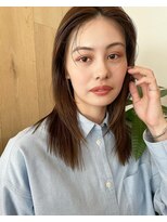 バイオレット ナゴヤ(Violet Nagoya)&nbsp;うぶバング 伸ばしかけ ストレートヘア レイヤースタイル ウルフ