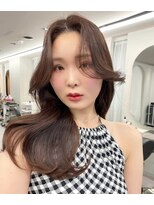 天神美容室&nbsp;海外レイヤーカットハッシュカットベージュブラウン